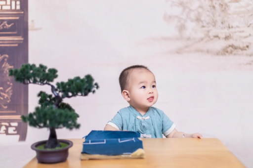 海北宝宝不长肉要换奶粉吗 海北宝宝不长肉要换奶粉吗